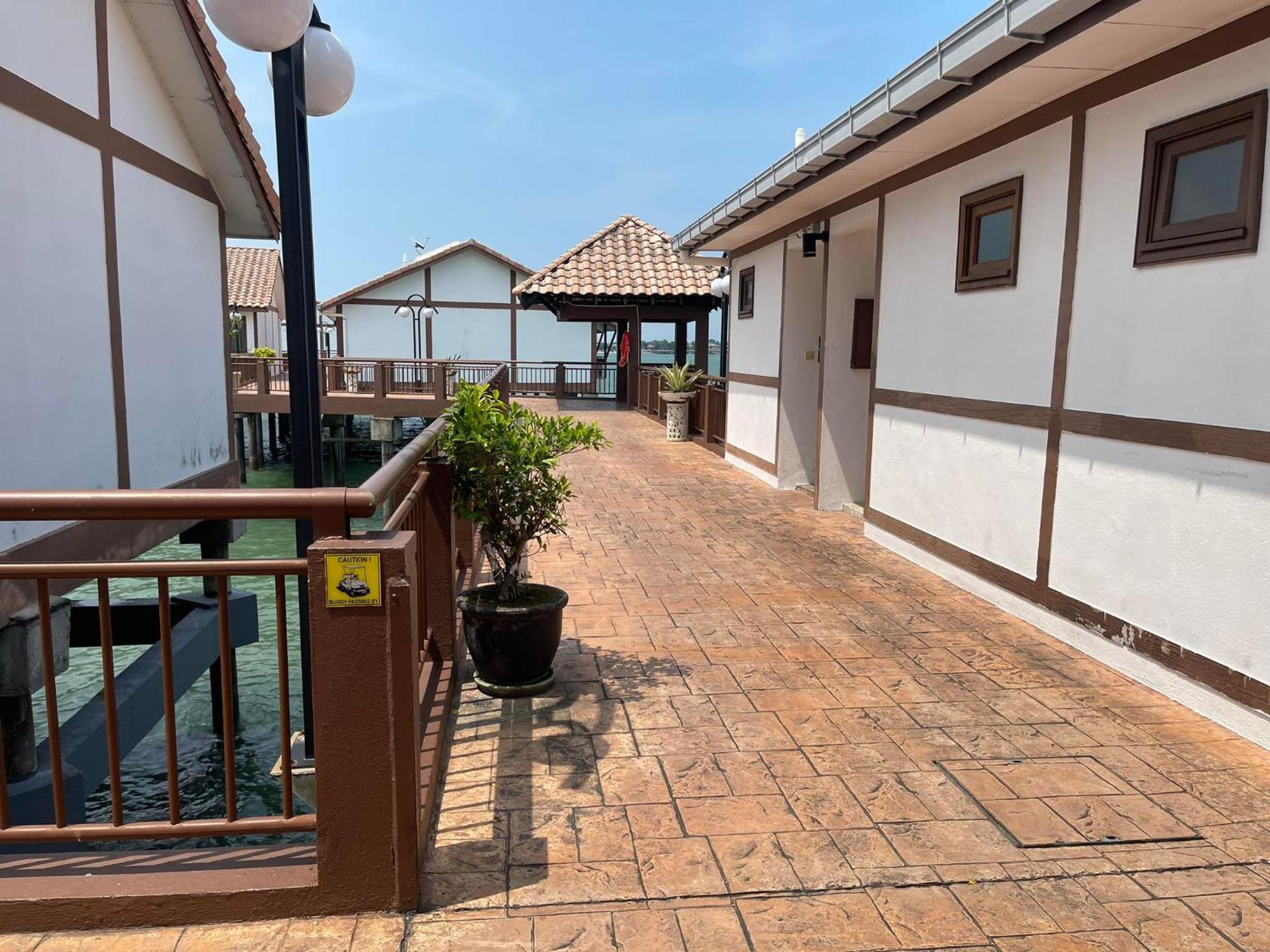 Water Chalet Port Dickson- Private מראה חיצוני תמונה